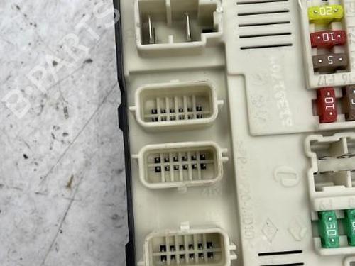 Used Electronic module RENAULT MEGANE III Grandtour (KZ0/1) 1.5 dCi (KZ1M, KZ1W, KZ0R) (106 hp) 22832386