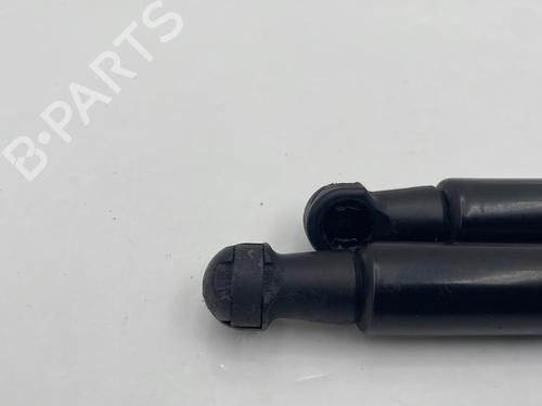 hood-lift-support-audi-a1-8x1-8xk-2010-2011-2012-2013-2014-2015-2016-2017-2018-2019-32322327 main image