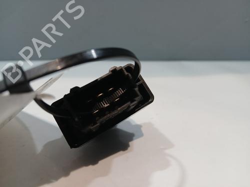 Used Right front window switch Right front window switch CITROËN BERLINGO Box Body/MPV (B9) 1.6 HDi 75 (75 hp) 30364677 30364677