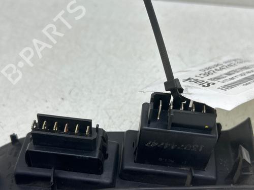Left front window switch RENAULT MASTER II Van (FD) 2.2 dCI 90 (FD0G, FD0N, FD2G, FD2N, FD3G, FD3N) | BP38326837I27 - Image 4