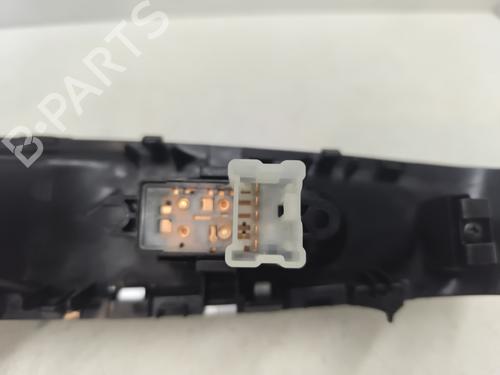 right-rear-window-switch-renault-koleos-ii-hc_-2016-31581747 main image
