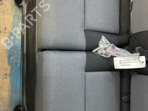 Used Right front seat Right front seat RENAULT MASTER III Van (FV) 2.3 dCi 125 FWD (FV0C, FV0D, FV0G, FV0H, FV0J, FV0K,... (125 hp) 33198512 33198512