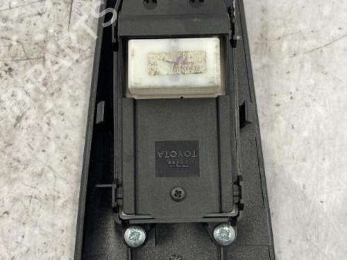 Used Switch TOYOTA COROLLA (_E12_) 1.4 VVT-i (ZZE120_, ZZE120R) (97 hp) 22833162