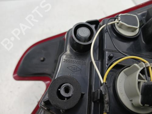 left-tailgate-light-renault-megane-iv-hatchback-b9amn_-2015-32747103 main image