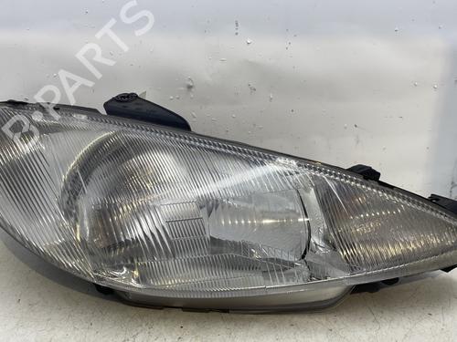 Used Right headlight PEUGEOT 206 Hatchback (2A/C) 1.4 HDi eco 70 (68 hp) 29516015