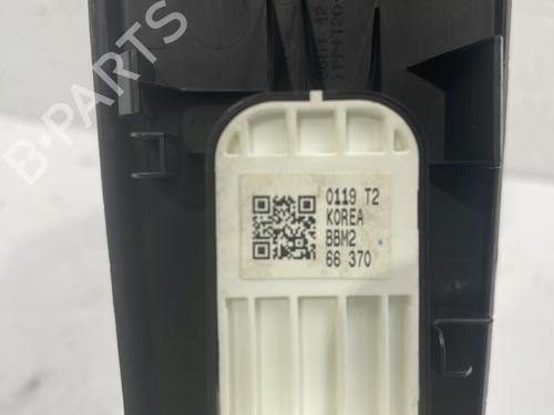 Used Right front window switch Right front window switch MAZDA 3 (BL) 1.6 MZ-CD (BL14) (109 hp) 25757896 25757896