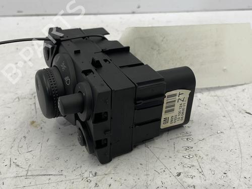 Used Headlight switch Headlight switch OPEL ASTRA H (A04) 1.7 CDTI (L48) (110 hp) 22828331 22828331