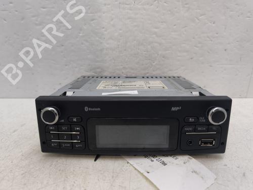 Bilradio RENAULT MASTER III Van (FV) 2.3 dCi 165 RWD (FV0P, FV0U, FV10, FV12, FV1E) (163 hp) 31610013