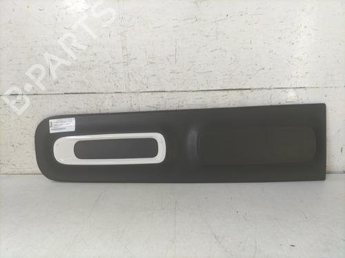 Friso da porta CITROËN C3 III (SX) 1.2 THP 110 (SXHNPS, SXHNZT, SXHNZ6) (110 hp) 32338924