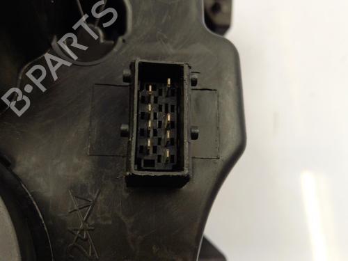 Used Left headlight Left headlight PEUGEOT 1007 (KM_) 1.4 HDi (68 hp) 22827092 22827092