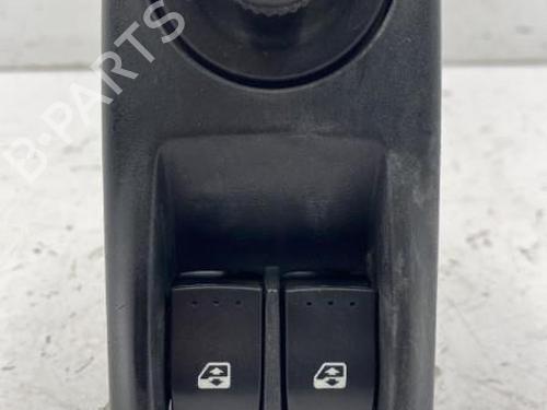 Commutateur OPEL VIVARO A Van (X83) 1.9 DTI (F7) (101 hp) 22843368