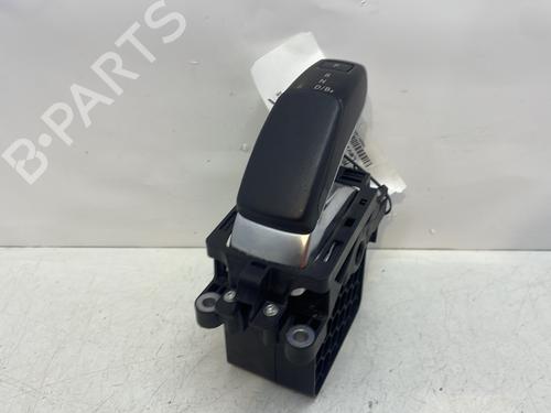 Used Gear lever Gear lever PEUGEOT 2008 II (UD_, US_, UY_, UJ_, UR_, UC_) e-2008 (UKZKXZ) (136 hp) 29043946 29043946