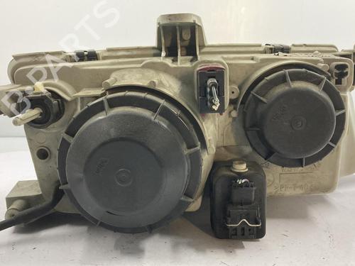 Used Right headlight Right headlight SAAB 9-5 Estate (YS3E) 2.0 t (150 hp) 22818083 22818083