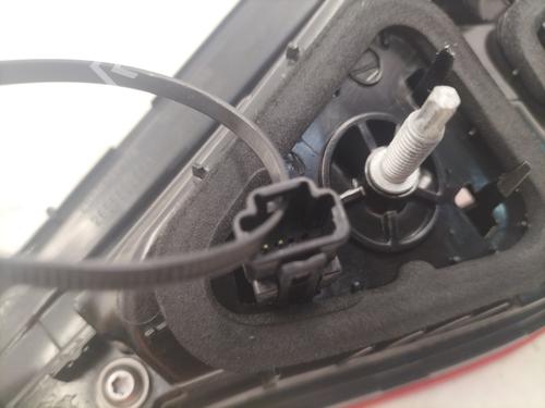 left-tailgate-light-renault-clio-v-b7_-2019-24664076 main image