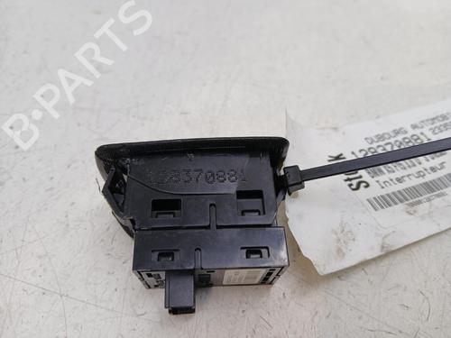 Højre bagtil elrude kontakt Højre bagtil elrude kontakt BMW X5 (F15, F85) xDrive 30 d (258 hp) 37032029 37032029