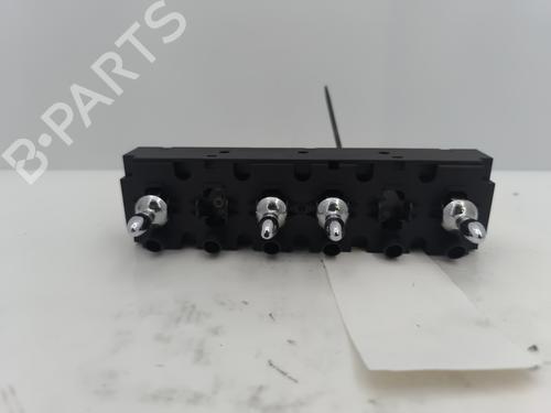 Used Left front window switch Left front window switch MINI MINI (R50, R53) Cooper (116 hp) 34365366 34365366