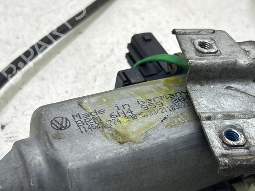 Used Front right window mechanism Front right window mechanism LAND ROVER FREELANDER I (L314) 2.0 Td4 4x4 (112 hp) 40018531 40018531