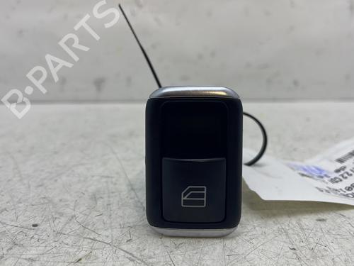 Used Right rear window switch MERCEDES-BENZ CLA Coupe (C117) CLA 220 CDI / d (117.303) (170 hp) 30088360