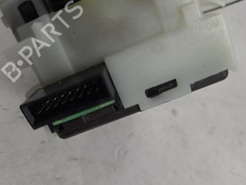 Used Switch NISSAN MICRA III (K12) 1.2 16V (65 hp) 22823680