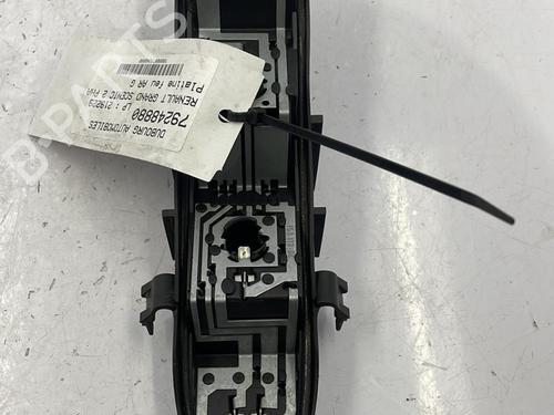 Used Lamp holder Lamp holder RENAULT SCÉNIC II (JM0/1_) 1.9 dCi (125 hp) 22830710 22830710