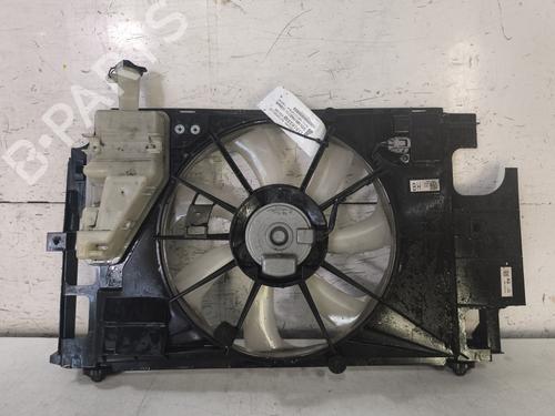 Used Radiator fan TOYOTA YARIS (_P13_) 1.5 Hybrid (NHP130_, NHP130) (101 hp) 31849317