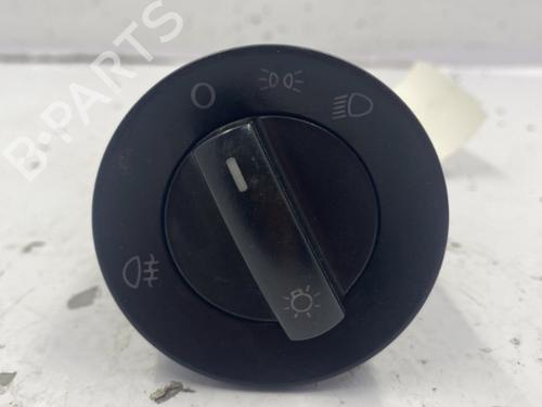 Used Headlight switch VW POLO (9N_, 9A_) 1.4 TDI (70 hp) 22845847