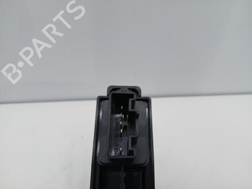 Mando elevalunas trasera derecho Mando elevalunas trasera derecho MAZDA 2 (DE_, DH_) 1.3 MZR (DE3FS) (84 hp) 35961329 35961329