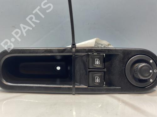 Used Left front window switch RENAULT TWINGO III (BCM_, BCA_) 1.0 SCe 70 (BCMB) (69 hp) 30364711