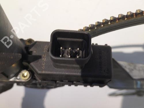 Elevalunas delantero izquierdo OPEL ASTRA G Hatchback (T98) 1.8 16V (F08, F48) (125 hp) 22826479