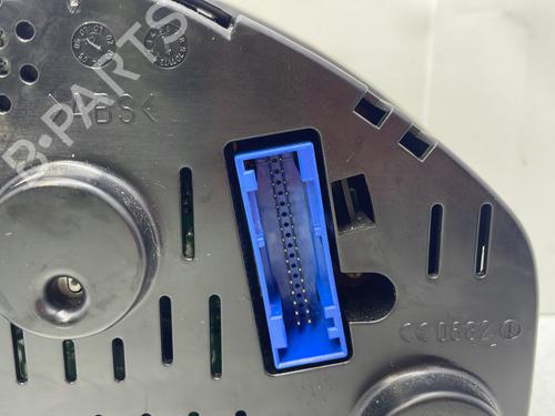 Used Instrument cluster Instrument cluster VW TRANSPORTER T5 Bus (7HB, 7HJ, 7EB, 7EJ) 2.5 TDI (130 hp) 33561374 33561374