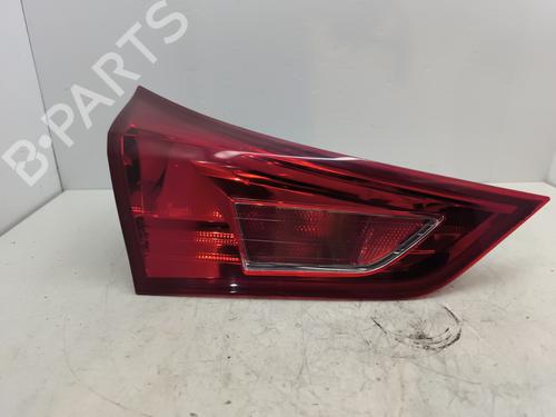 Venstre baglygte bagklap TOYOTA AURIS (_E18_) 2.0 D-4D (ADE186_, ADE186R) (124 hp) 30465752