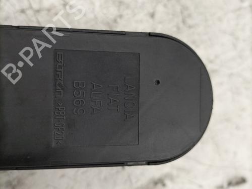 Used Switch Switch ALFA ROMEO MITO (955_) 1.4 (955.AXB1B, 955.AXU1A) (78 hp) 23429433 23429433