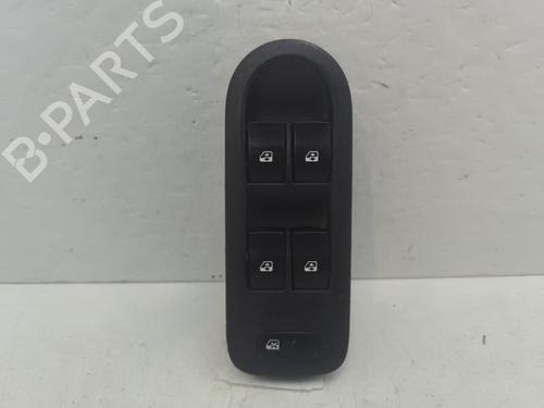 Used Left front window switch RENAULT MEGANE II (BM0/1_, CM0/1_) 1.5 dCi (BM0F, BM0T, BM2B, CM0F, CM0T) (82 hp) 32228358