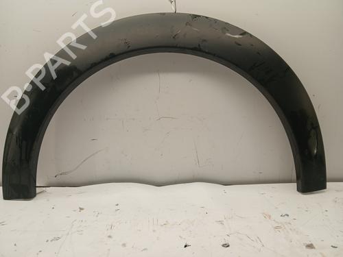 Używane Listwa nadkola przedniego lewego CITROËN C4 CACTUS 1.6 HDi 90 (92 hp) 30882081