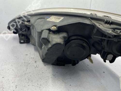 Used Right headlight Right headlight PEUGEOT 1007 (KM_) 1.4 HDi (68 hp) 29747558 29747558