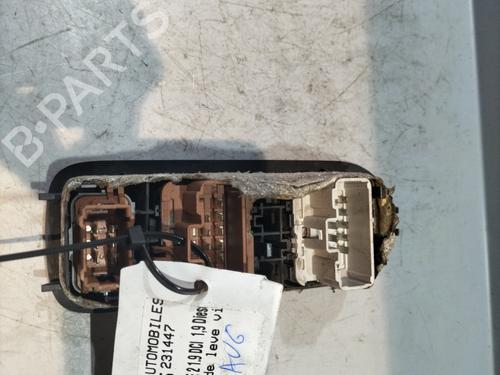 Left front window switch RENAULT MEGANE II (BM0/1_, CM0/1_) 1.9 dCi | BP30088499I27
