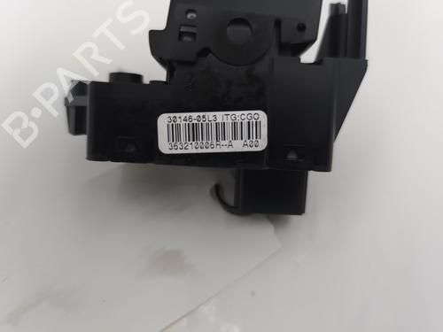 Used Switch Switch RENAULT GRAND SCÉNIC III (JZ0/1_) 1.5 dCi (JZ09, JZ0D, JZ10, JZ14, JZ1G, JZ29, JZ2C) (110 hp) 31062339 31062339