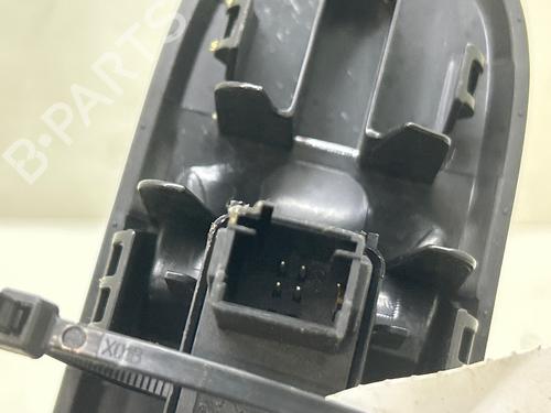 Right front window switch PEUGEOT 5008 (0U_, 0E_) 1.6 BlueHDi 120 | BP37472577I26 - Image 3