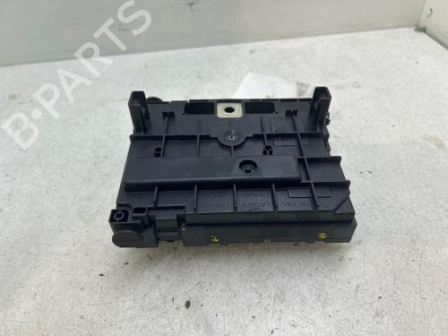 Used Fuse box Fuse box 37732941 37732941