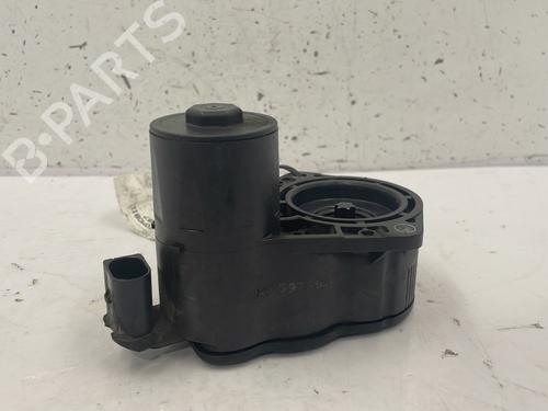 electric-handbrake-peugeot-rifter-2018-26689074 main image