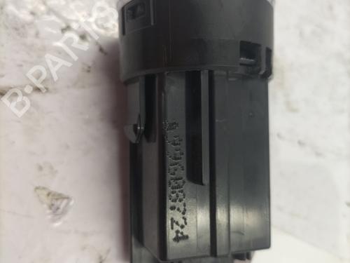 Used Switch Switch TOYOTA YARIS (_P13_) 1.5 Hybrid (NHP130_, NHP130) (101 hp) 24469152 24469152