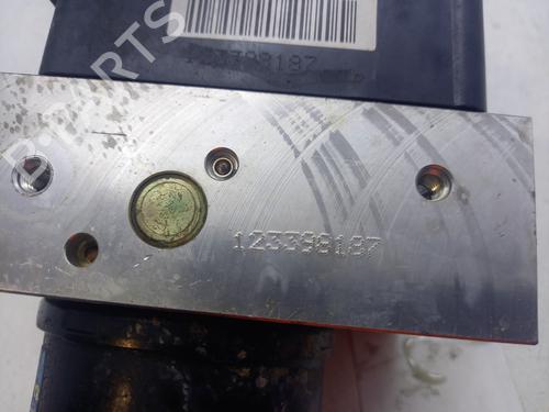 Used ABS pump ABS pump HYUNDAI SANTA FÉ I (SM) 2.0 CRDi 4x4 (113 hp) 33561513 33561513