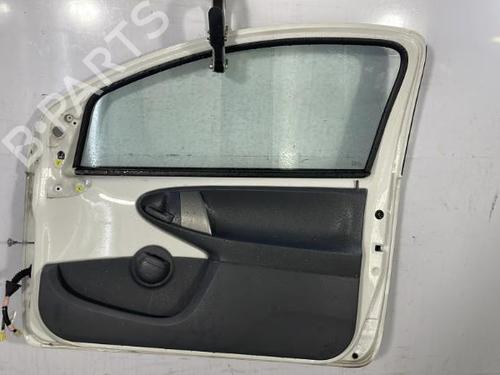 Right front door PEUGEOT 107 (PM_, PN_) 1.0 | BP22834877C3 