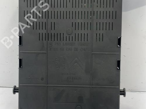 Used Fuse box Fuse box PEUGEOT 308 I (4A_, 4C_) 1.6 HDi (109 hp) 22831078 22831078