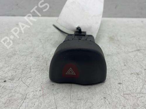 Used Warning switch RENAULT SCÉNIC I MPV (JA0/1_, FA0_) 1.6 (JA00, JA16, JA15, JA19, JA1V, JA2B, JA2C, JA0B,... (107 hp) 32231668