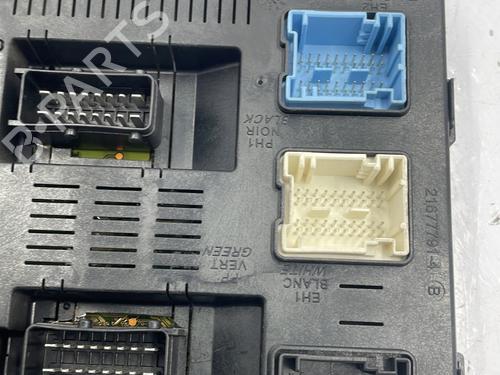 Fuse box PEUGEOT 307 Break (3E) 1.6 HDi 110 | BP22845884E1 