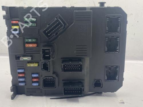 Used Fuse box PEUGEOT 206 Hatchback (2A/C) 1.4 HDi eco 70 (68 hp) 22844428