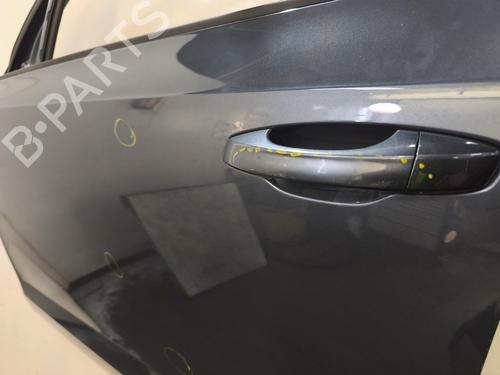 Used Left front door Left front door 37155930 37155930
