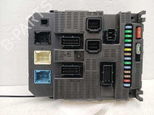 Used Fuse box CITROËN C2 (JM_) 1.1 (60 hp) 30526583