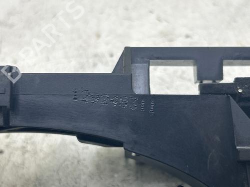 front-left-exterior-door-handle-renault-master-iii-platformchassis-ev-hv-uv-2010-37472415 main image